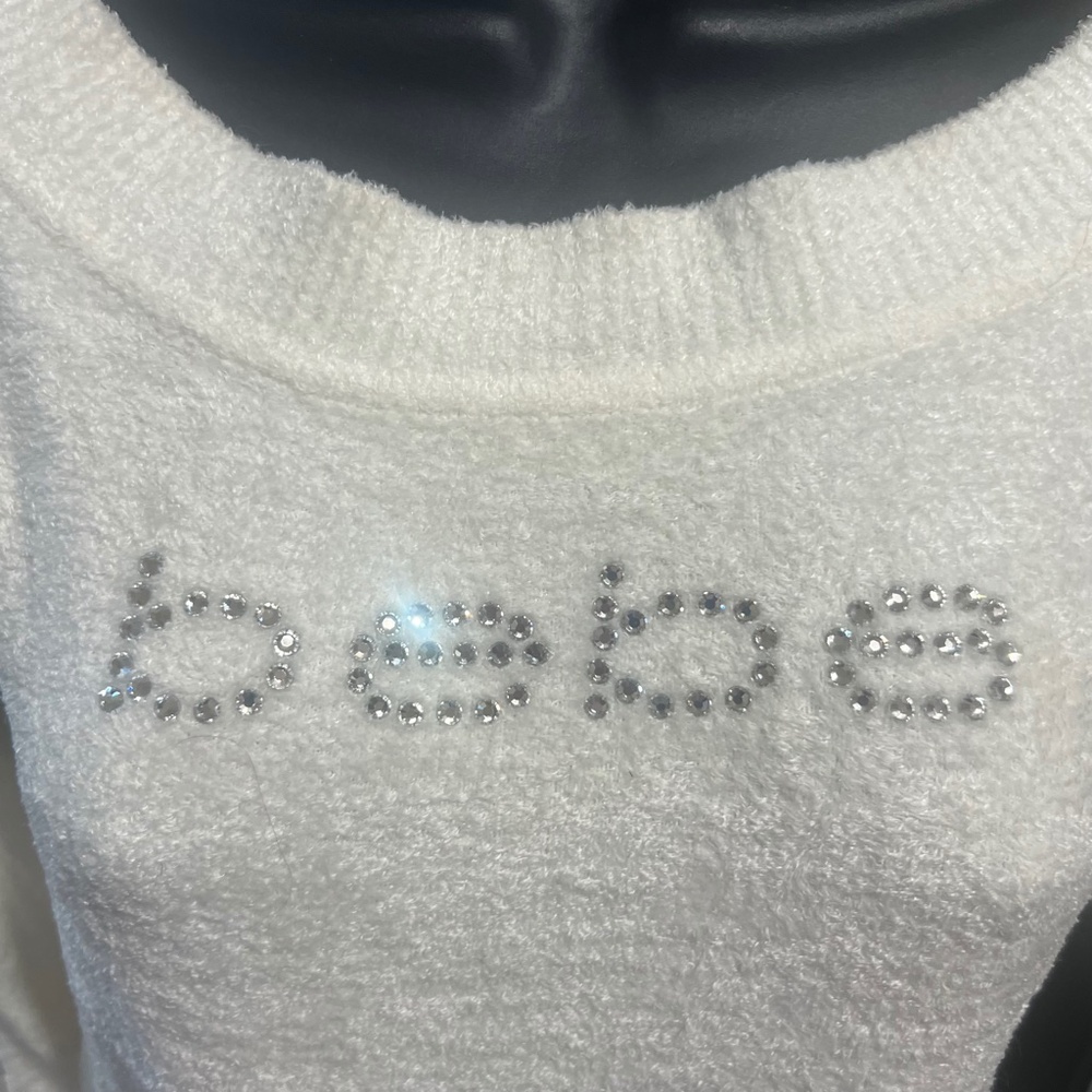 Bebe Sweater off the shoulder White Size L Rhinestones Logo Vintage EUC Baby fur